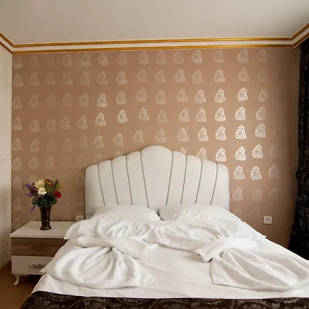 Bera House