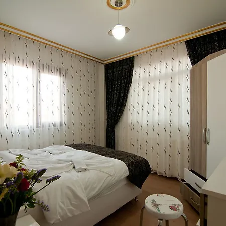 Bera House Apartment *